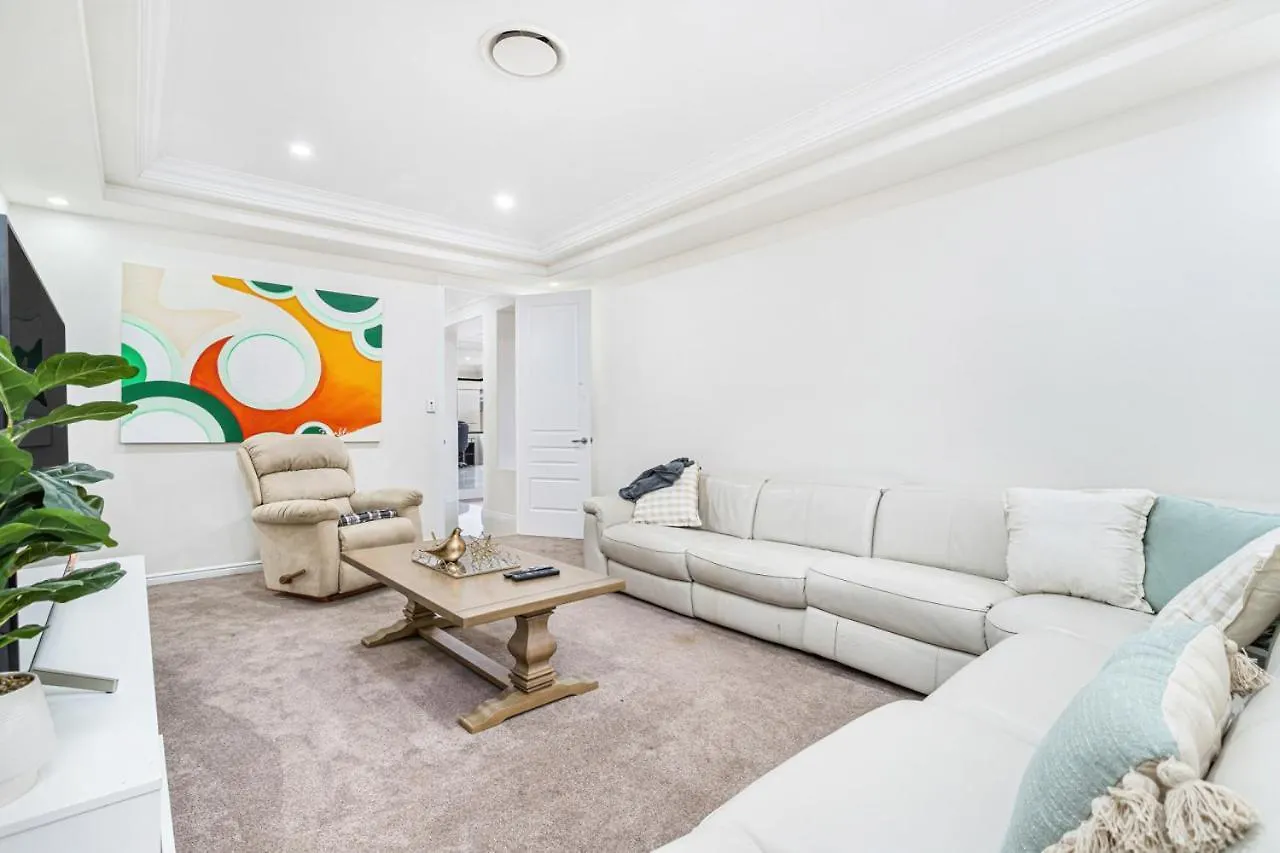 The Grand Paradise Point Gold Coast Holiday home